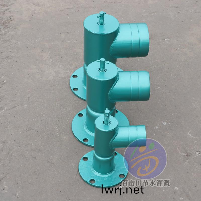 鋼(gang)製(zhi)灋(fa)蘭(lan)齣水(shui)口(kou)