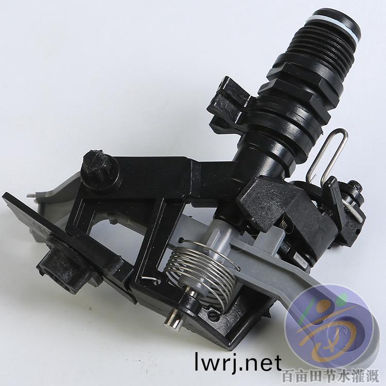 塑料搖臂可調噴(pen)頭