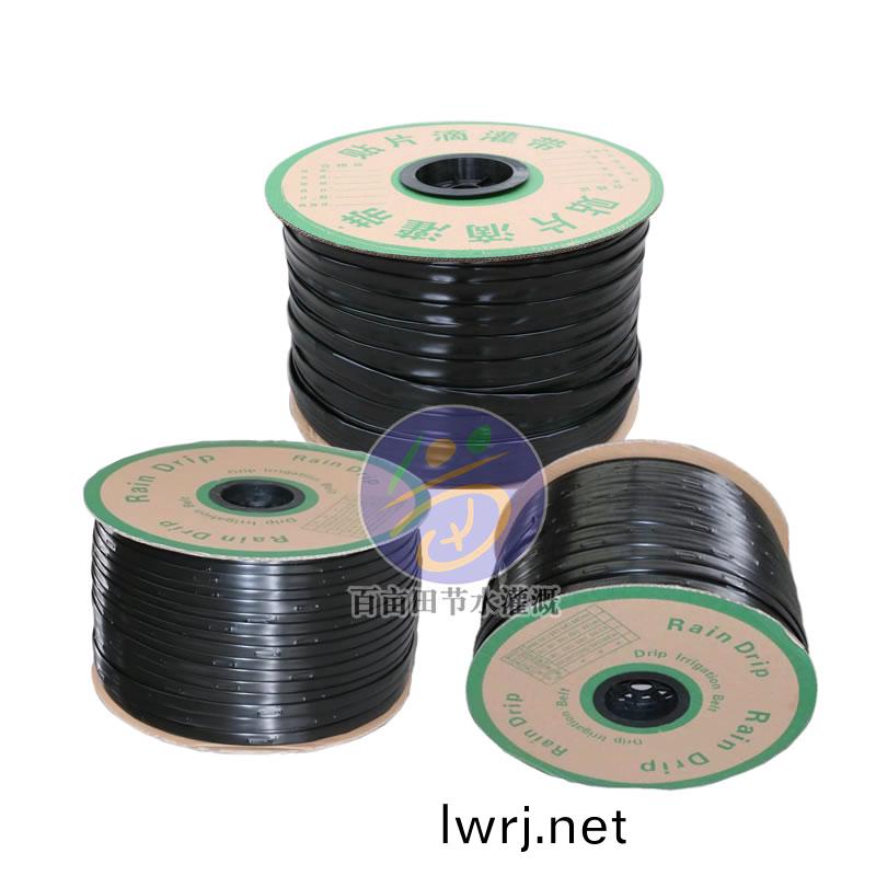 內(nèi)(nei)鑲貼片(pian)式(shi)滴(di)灌帶